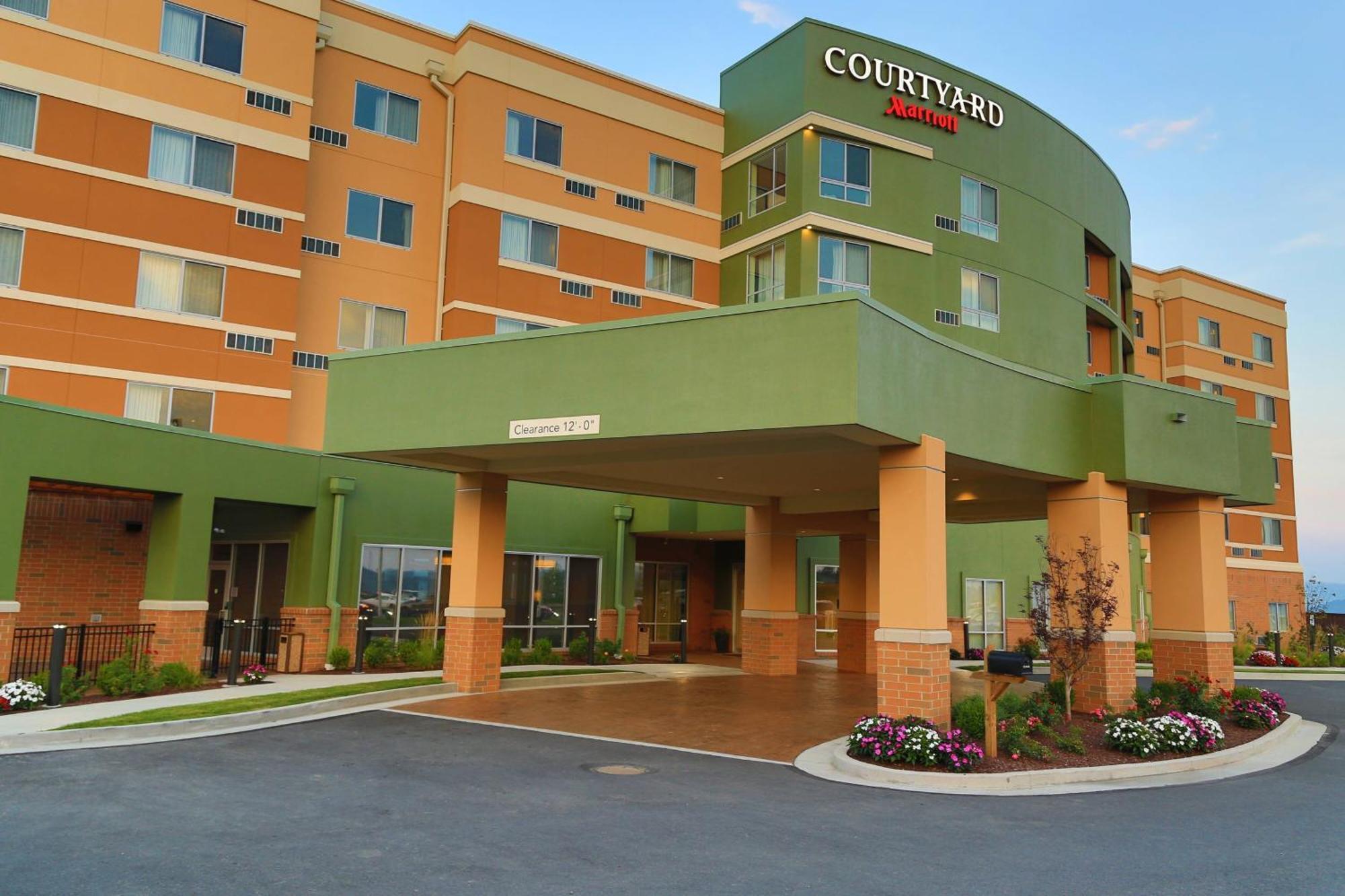 Отель Courtyard By Marriott Моргантаун Экстерьер фото